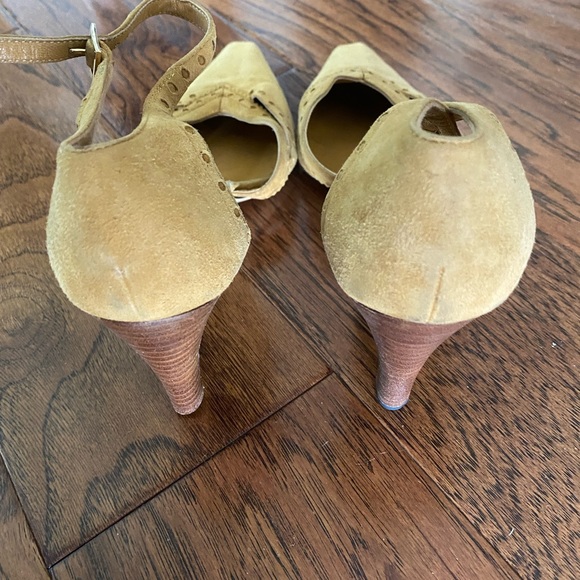 Suede Gucci Heel with Ankle Strap 8.5B - Picture 8 of 8